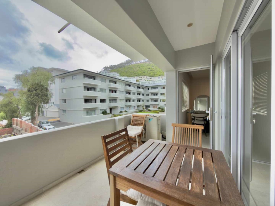 To Let 2 Bedroom Property for Rent in Sea Point Western Cape